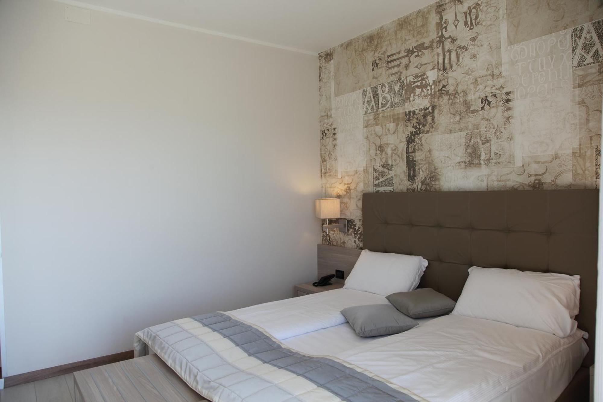 Hotel Monaco Caorle Habitación foto